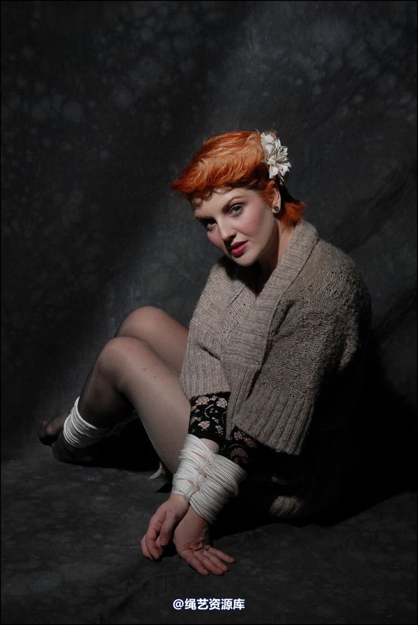 simplytied - RR in jumper and tights 第 29 张图片