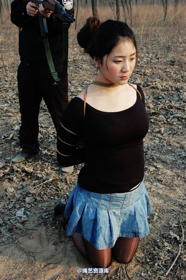 mj影视 - 2013-3-4陈沫踏青 黑丝美女最终的不归路 第 486 张图片