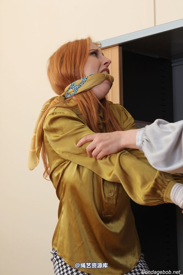 bondagebob - Alexa Edwards Difficult Employee pt 2 第 42 张图片