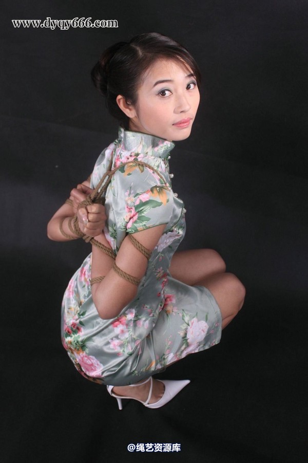 典雅倩影 - 093-忆君眼前如见君，瑶草芳兮思芬蒀 第 19 张图片