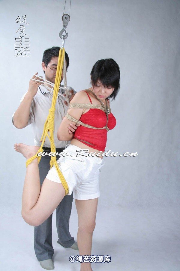 锐度主张 - 婷婷和嫣儿KB悬吊 第 138 张图片