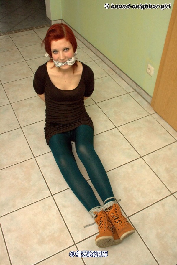 bound-neighbor-girl - Melina - Tied at home 1 第 40 张图片