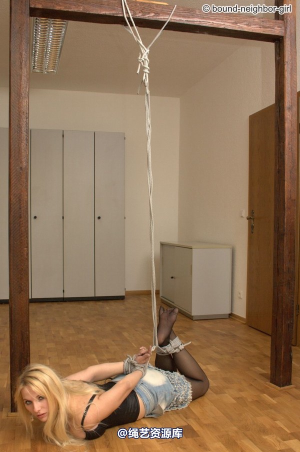 bound-neighbor-girl - Bambi - Tied up at the office 4 第 1 张图片