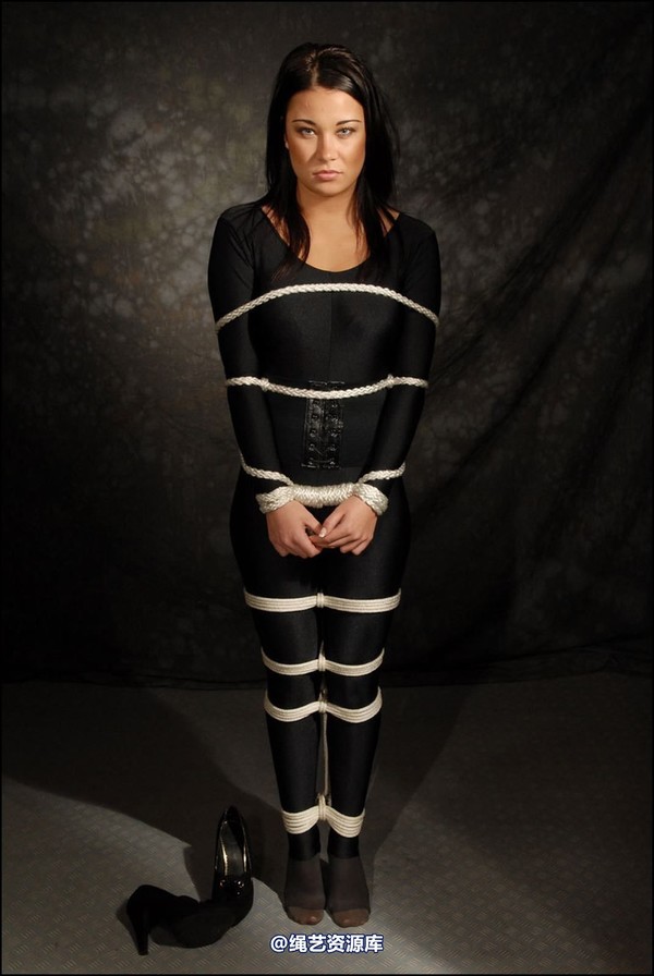 simplytied - C in Black cat again 第 19 张图片