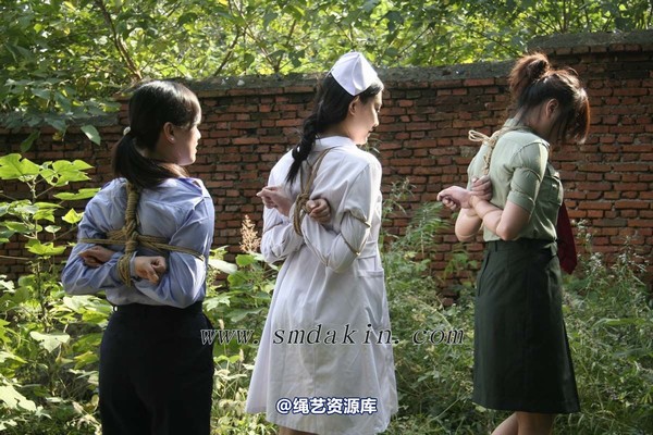 锐度主张 - 制服3美女模特：云若.姗姗.蓉蓉 第 38 张图片
