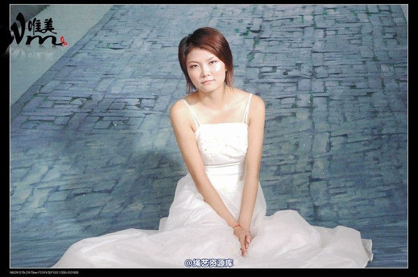唯美之家 - 2008-08-01晓姿堵嘴 第 1 张图片
