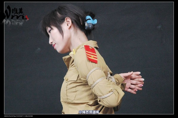 唯美之家 - 2008-08-06水柔军装 第 123 张图片