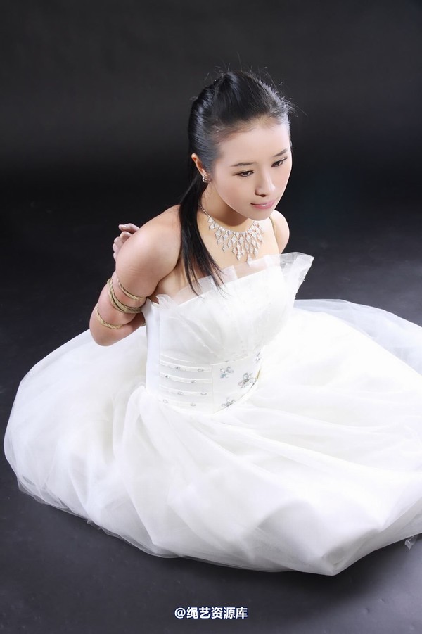 神艺缘 - 184-婚纱KB 第 36 张图片