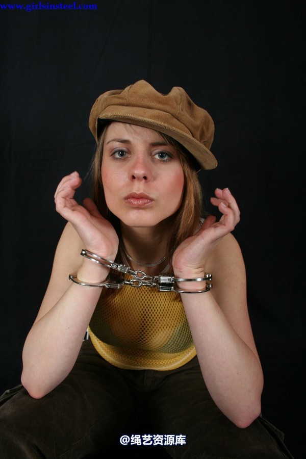 girlsinsteel - Miri in cuffs 第 74 张图片