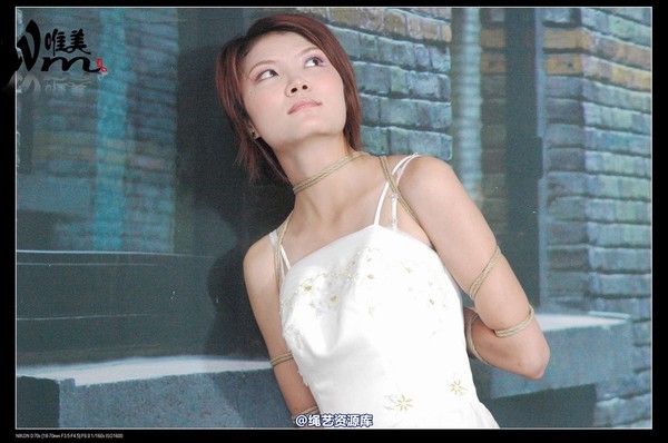 唯美之家 - 2008-08-01晓姿堵嘴 第 32 张图片