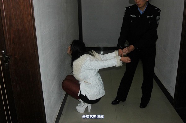 mj影视 - 安娜抓捕2013-04-13 第 18 张图片