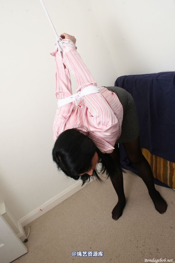 bondagebob - Monica Harris Drooling Strappado 第 71 张图片