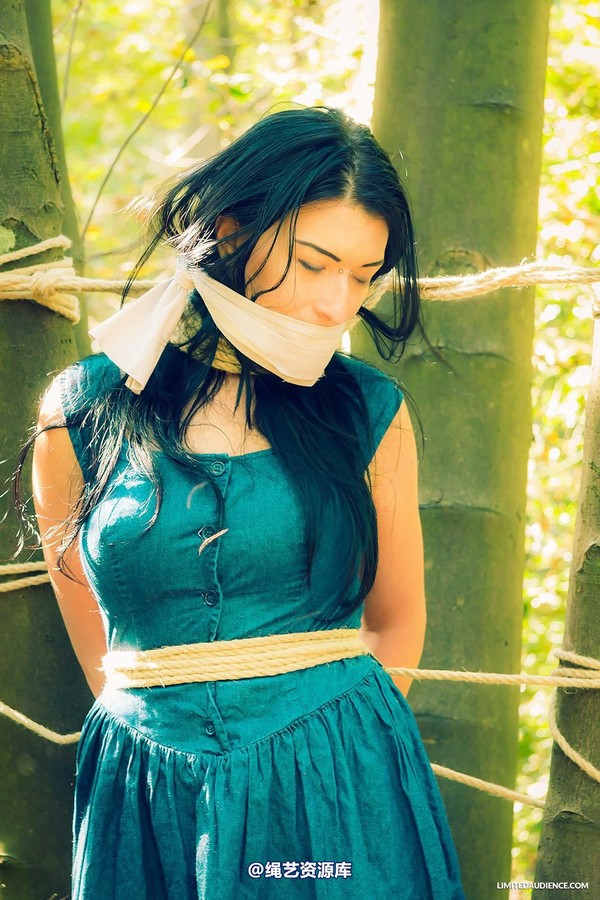 limitedaudience - 2014 stacey von in the forest 第 10 张图片