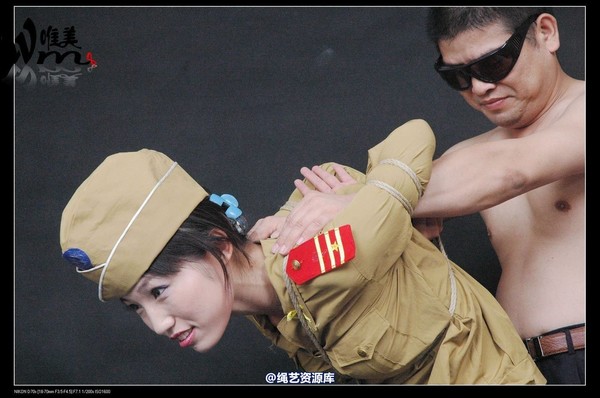 唯美之家 - 2008-08-06水柔军装 第 79 张图片