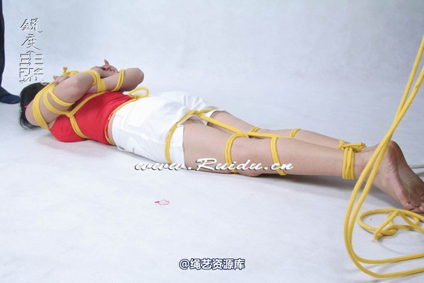 锐度主张 - 婷婷和嫣儿KB悬吊 第 273 张图片