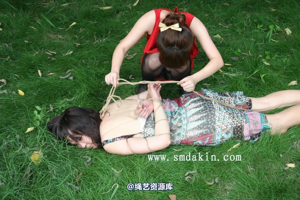 锐度主张 - 2009年第42期捆绑图（2009.8.25）模特：月儿 姗姗 第 53 张图片