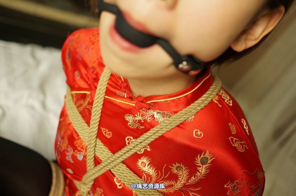 dk13美束馆 - 11.14-小仙儿红旗袍C-153P 第 3 张图片