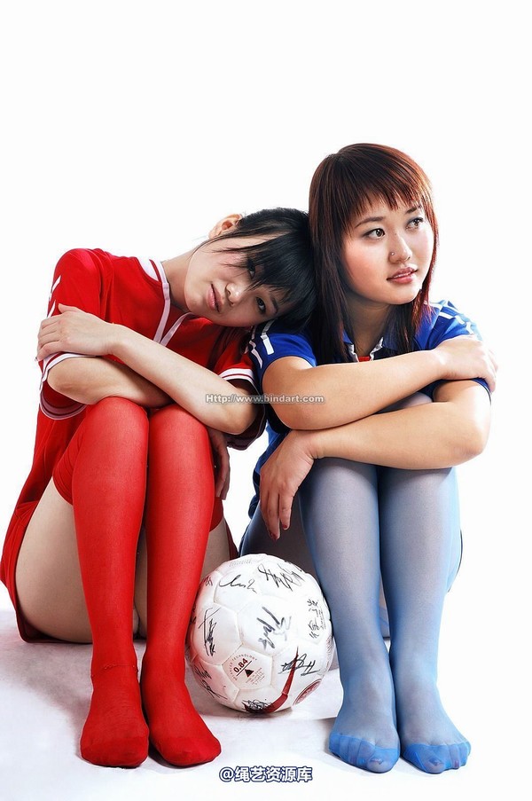 丽柜美束 - 2007-01-13 雯雯&静华 第 23 张图片