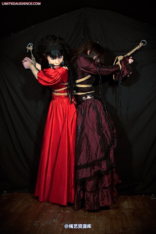 limitedaudience - 2010 catya lex eleven in the dungeon 2 第 12 张图片