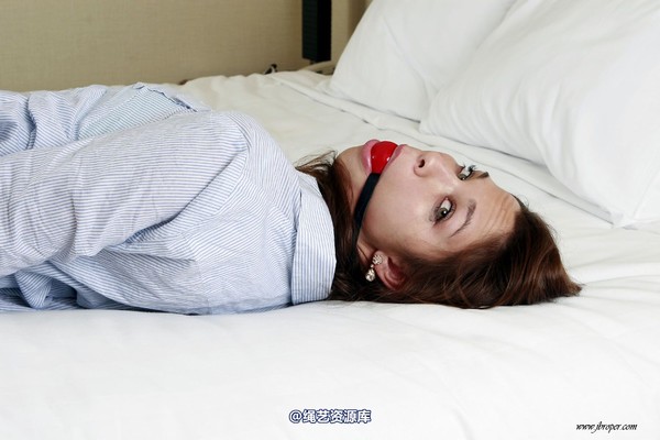 jbroper - Kidnapped 2011 第 36 张图片