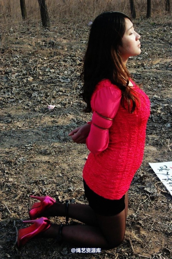 mj影视 - 2013-3-5陈沫踏青 黑丝美女最终的不归路 第 242 张图片