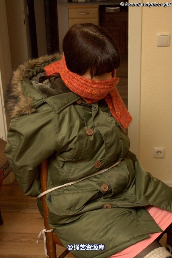 bound-neighbor-girl - Susan again tied at home 2 第 3 张图片