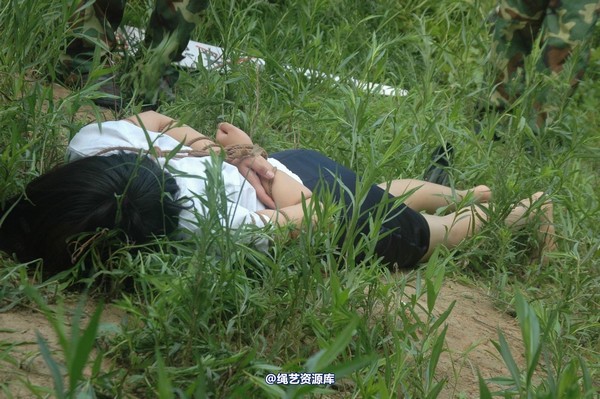 mj影视 - 血的代价执行刑场 失禁战栗2013-08-26 第 53 张图片