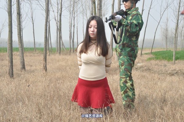 mj影视 - 车模梅晓雯 第 238 张图片
