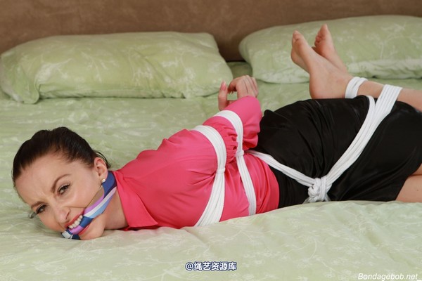 bondagebob - Sophia Smith Bed Bound 第 85 张图片