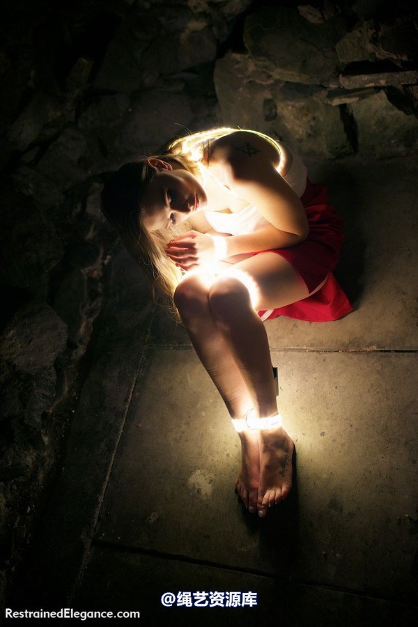restrainedelegance - Captured By Light 第 21 张图片