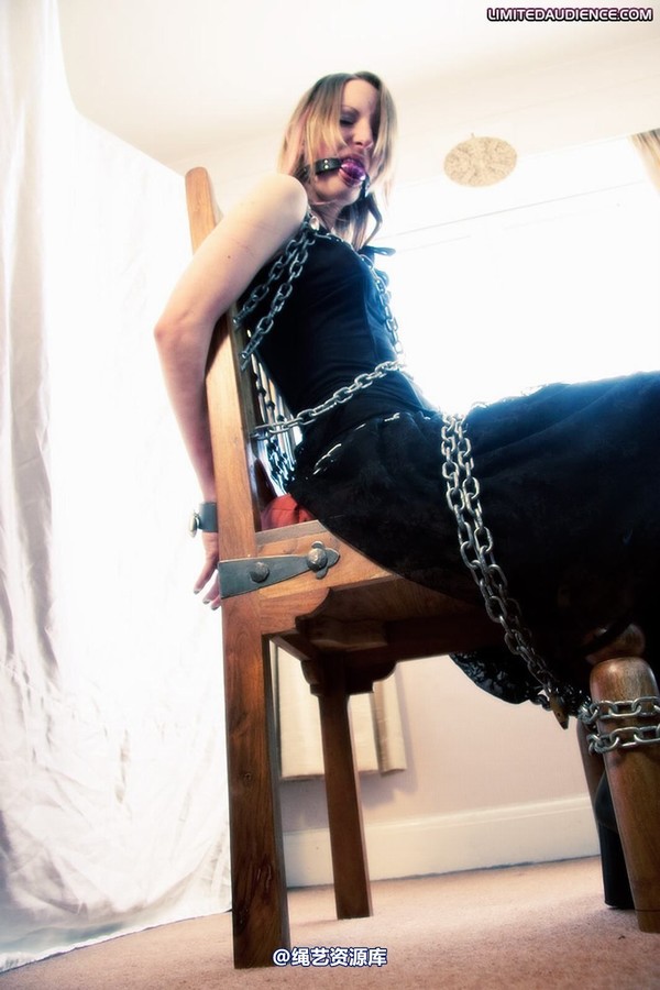 limitedaudience - 2009 pepsi waiting in chains 第 12 张图片