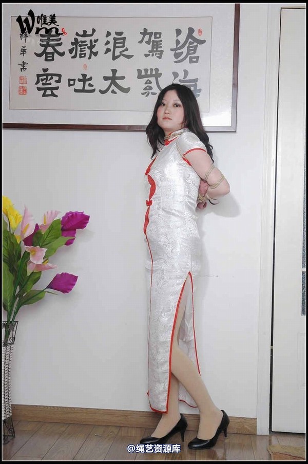 唯美之家 - 新模（小雨）旗袍五花2010-3-19 第 15 张图片