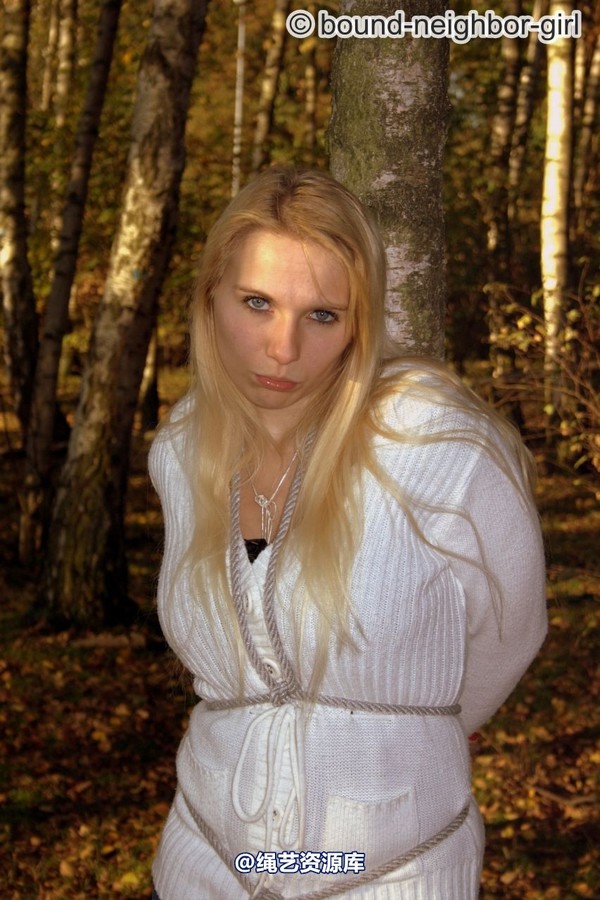 bound-neighbor-girl - Bambi - Tied up in the autumn woods Part 1 第 49 张图片