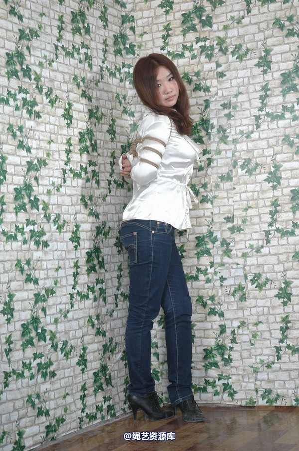 唯美之家 - 2010-11-1又琴白衬衣 第 51 张图片