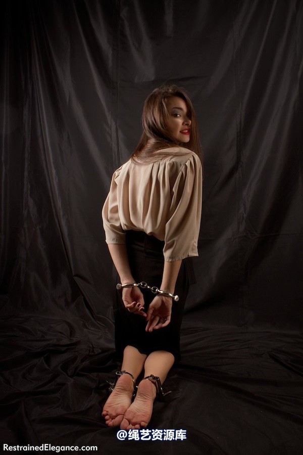 restrainedelegance - The Interview 第 207 张图片