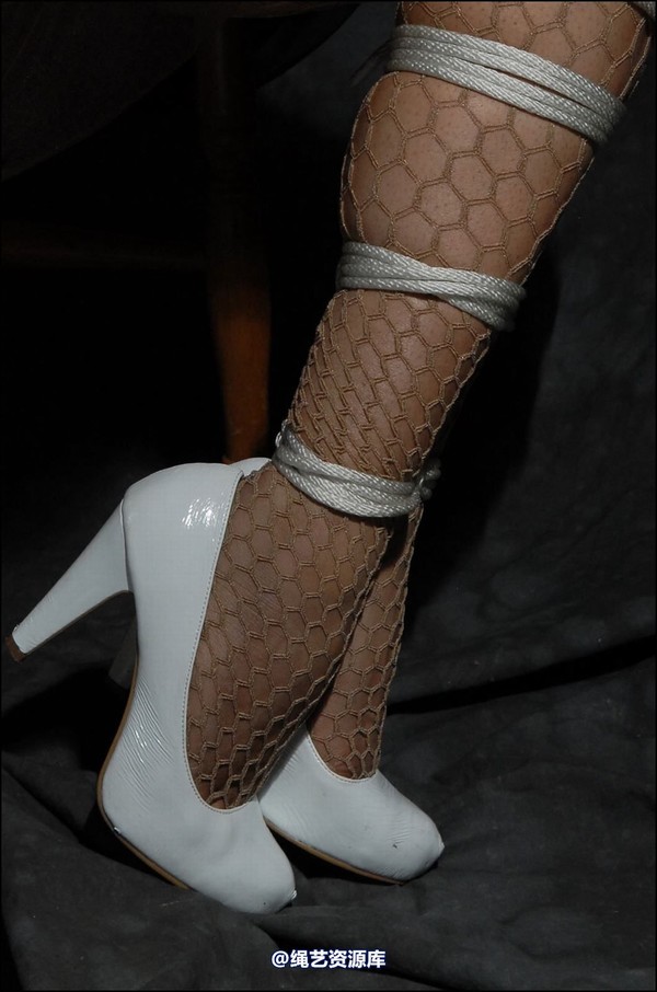 simplytied - Tan big net tights 第 28 张图片