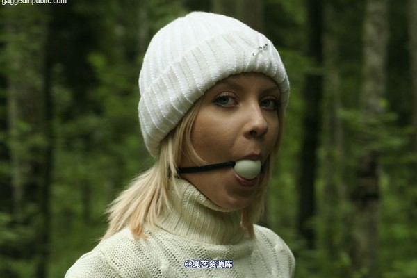 gaggedinpublic - gip018 第 24 张图片