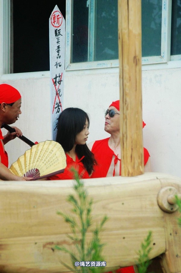 mj影视 - 血的代价-红罪衣刑场木驴斩－梅晓芳2013-08-26 第 194 张图片