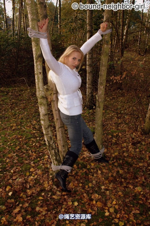 bound-neighbor-girl - Bambi - Tied up in the autumn woods Part 2 第 37 张图片
