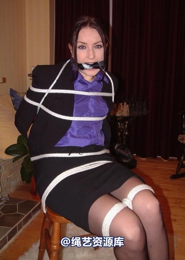 bondagebob - Jessica Chair tied tumble 1 第 13 张图片