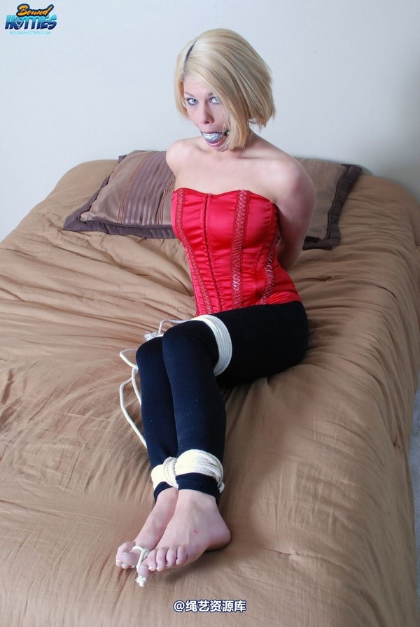 boundhotties - Carissa Montgomery 2 第 14 张图片