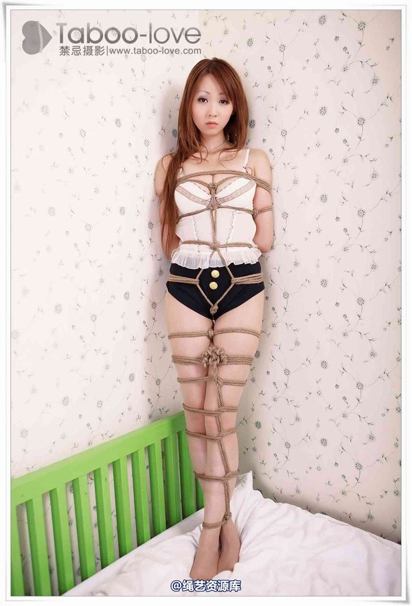 禁忌摄影 - No.003 桃�A �S多利��的秘密睡房 第 18 张图片