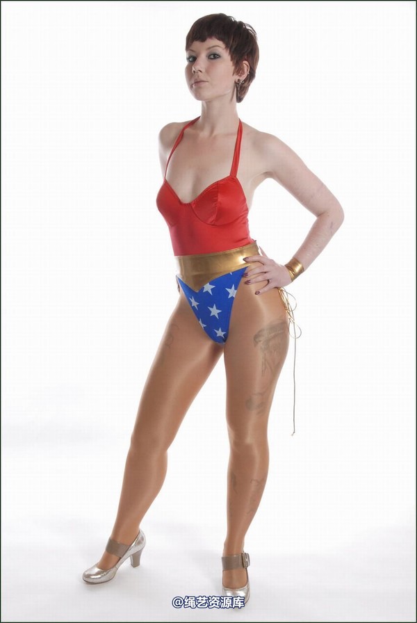 simplytied - Alt Wonder Woman 第 1 张图片