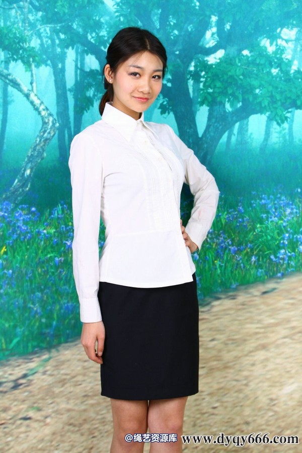 典雅倩影 - 509-押解女白领哓哓 第 1 张图片