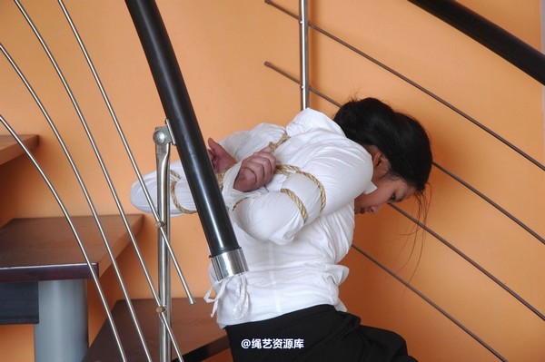 唯美之家 - 紧缚性感惹火的秘书--青竹2010-7-28 第 49 张图片