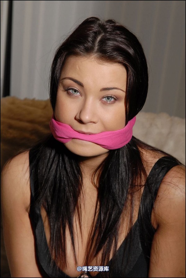 simplytied - C still in her apartment 第 36 张图片
