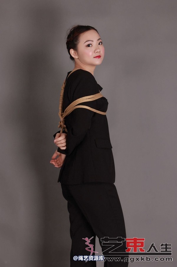 艺束人生 - 015-小蝶职业装礼服KB 第 30 张图片
