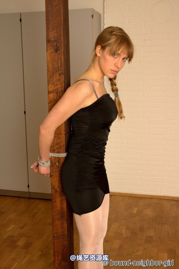 bound-neighbor-girl - Kate - Tied up at the office 2 第 36 张图片