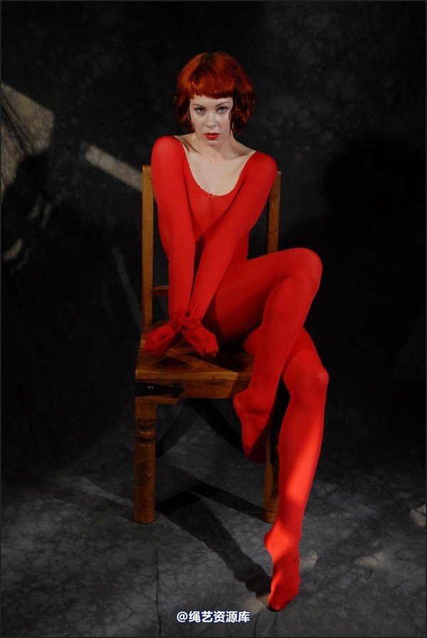 simplytied - Fawnya red encasement 第 8 张图片