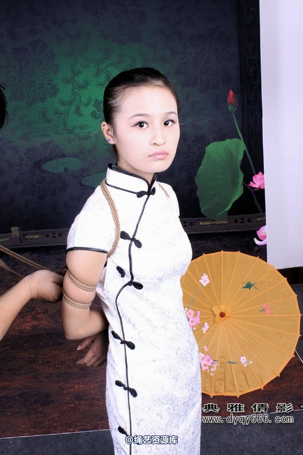 典雅倩影 - 012-典雅倩影美女丽莎旗袍 第 20 张图片